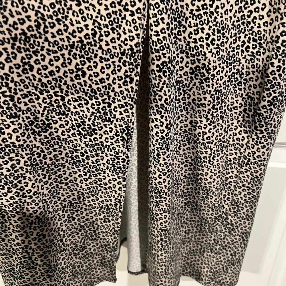 WAYF Alexa Short Sleeve Midi Dress - Picture 5 of 5
